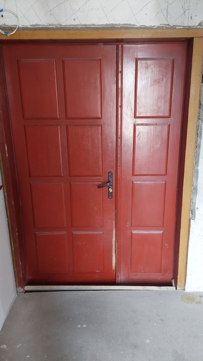 Drzwi zewnętrzne drewniane pelne dwustronne 130/198 130,