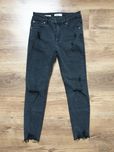 Jeansy skinny mid waist z przetarciami