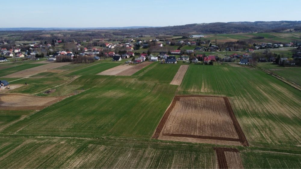 Działka budowlana-siedliskowa z WZ 1ha Wola Zgłobieńska (woj.Podkarp.)