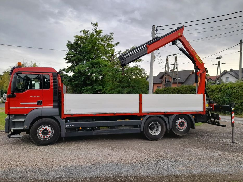 MAN 26-500 500KM MANUALNA skrzynia z przyciskiem!!!  6x2 HDS dźwig żuraw PALFINGER składany w &#039;&#039;Z&#039;&#039; - RADIO  !!! OŚ SKRĘTNA PODNOSZONA - PRZEBIEG 152tys km!!!