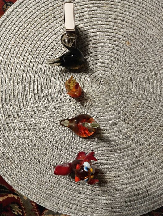 коллекционные сувенирные стеклянные фигурки 4 штуки =одним лотом