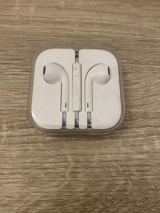 Apple Earpods z mikrofonem i regulacją głośności na złącze Jack