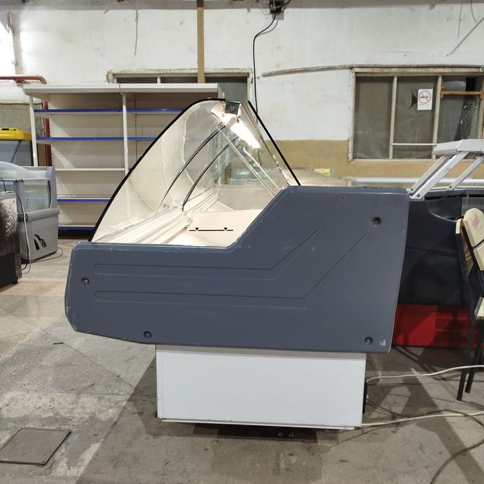 Витрина холодильная COLD Длина 3.8 метра С двух частей