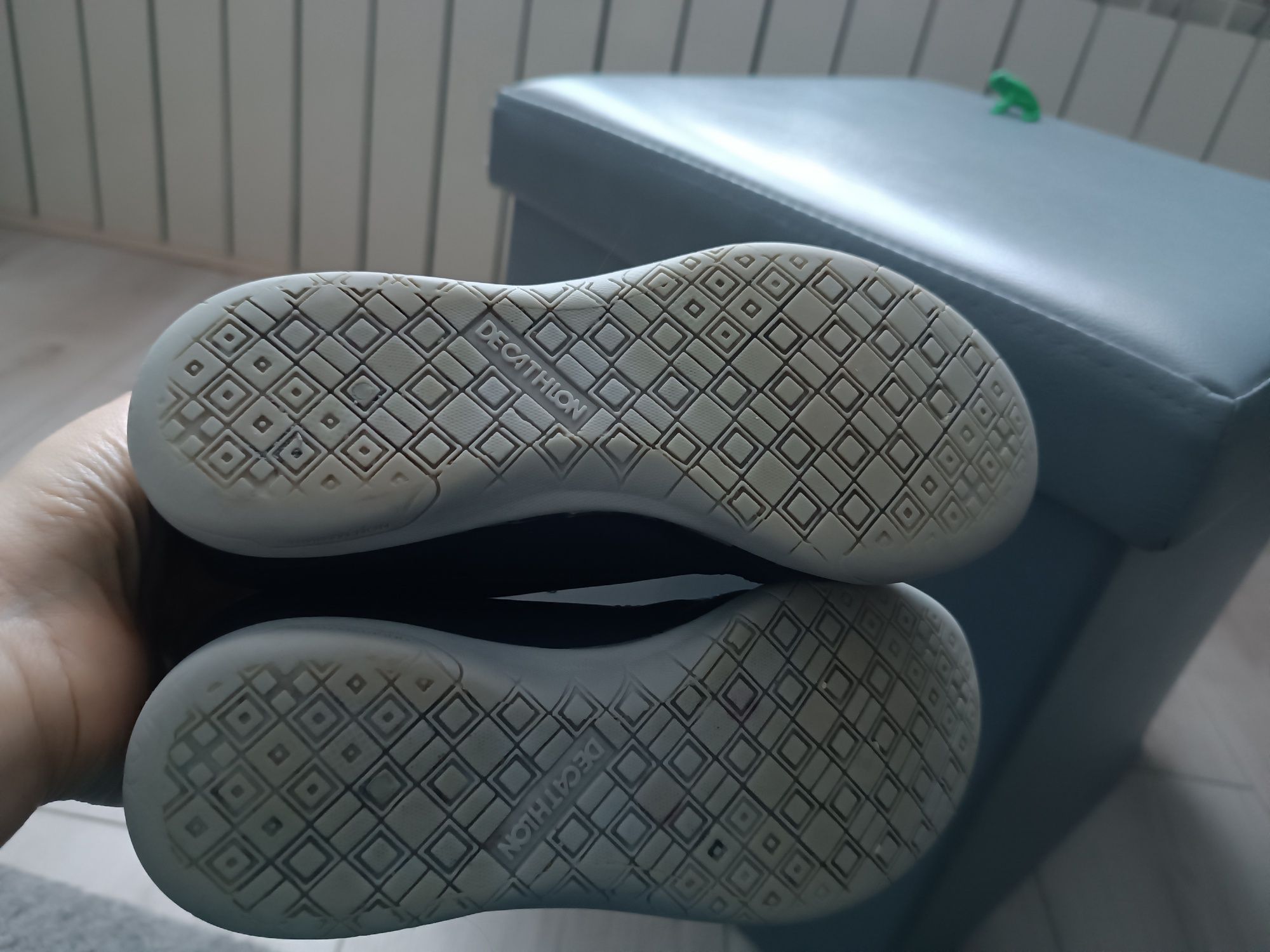 Buty halowe, halówki kipsta, Decathlon, rozmiar 31