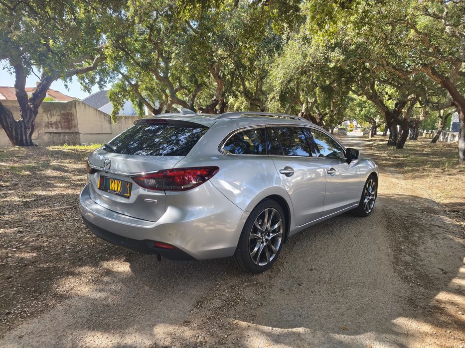 Mazda 6 SW 2.2 SKY-D Excellence Navi