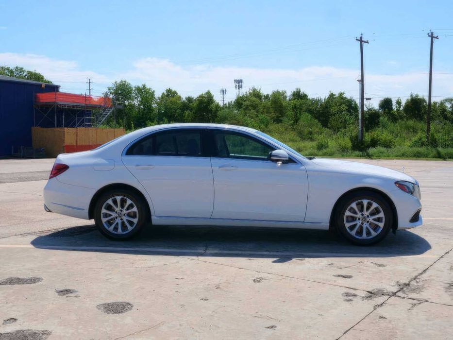 Mercedes-Benz E-Class E 300      2019