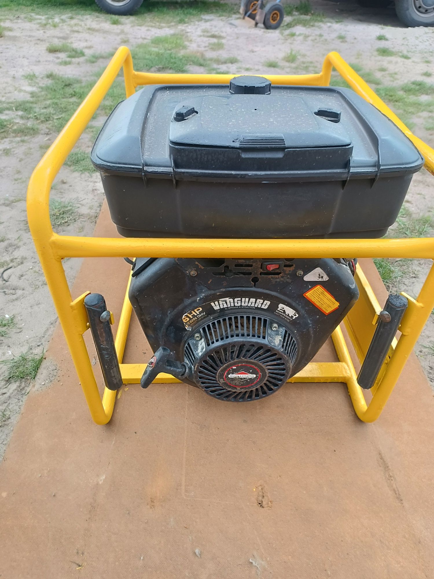 agregat prądotwórczy endress 8 KVA silnik briggs&stratton v2 16hp.