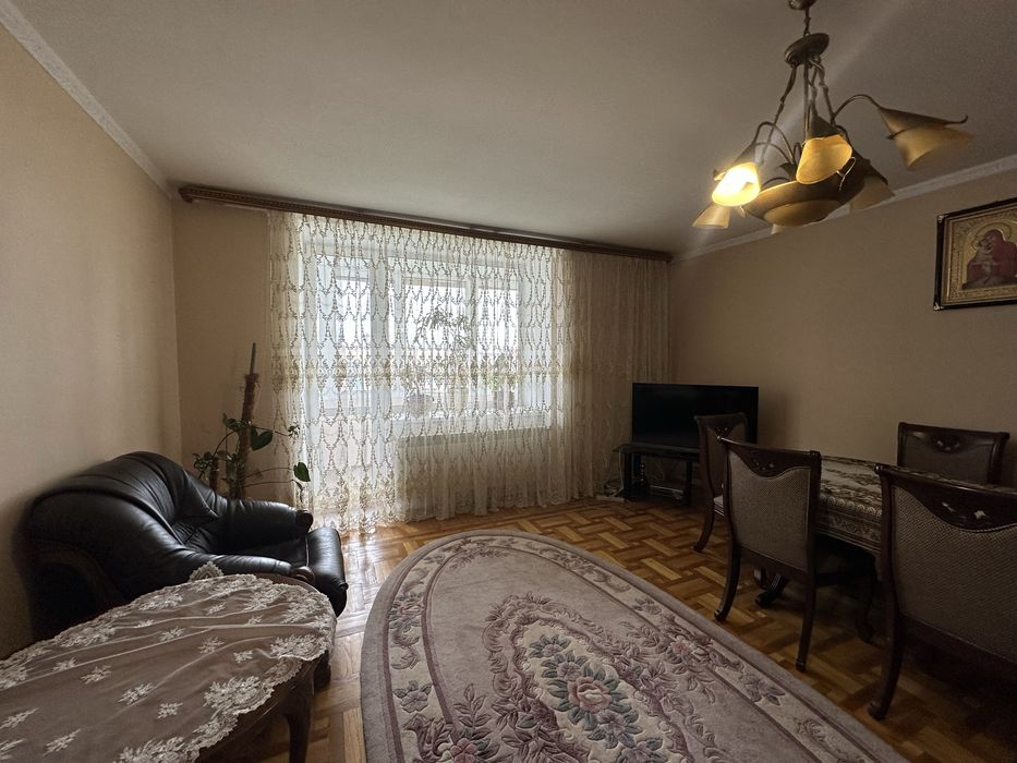 Продаж 4-х кімнатної квартири Дружба