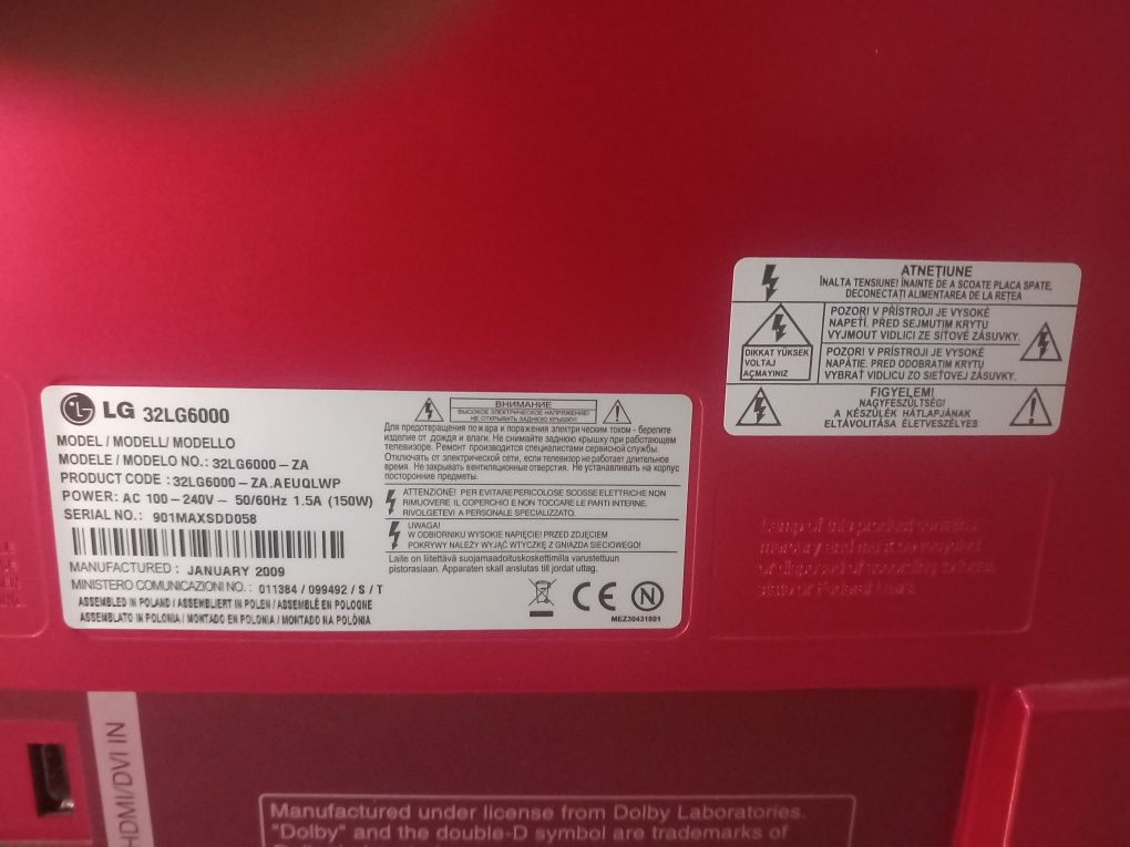TV LG 32" LED com comando.