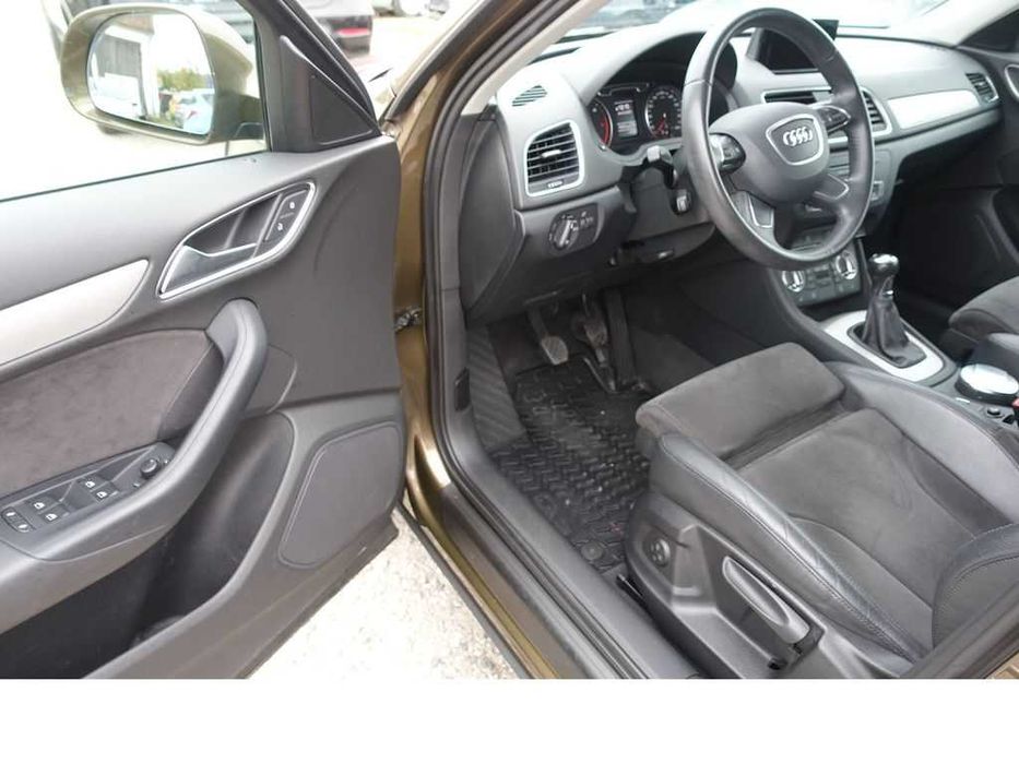 Бампер передній Audi Q3 8UB запчастини, разборка Ауді Ку3 8УБ