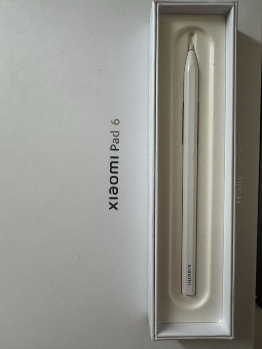 Xiaomi pad 6 128GB+Xiaomi smart pen 2 generacji.