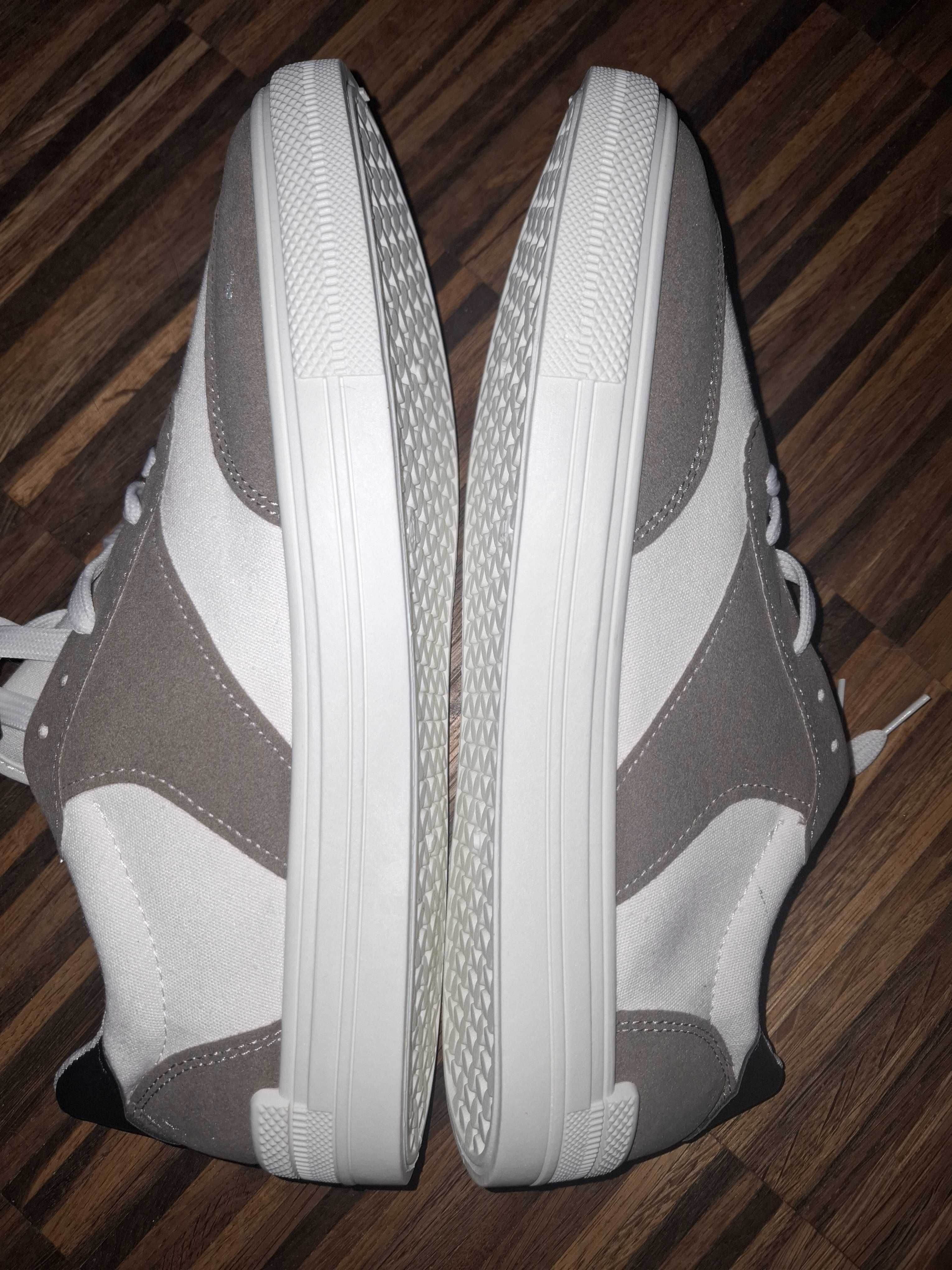 Nowe buty sportowe rozm. 43