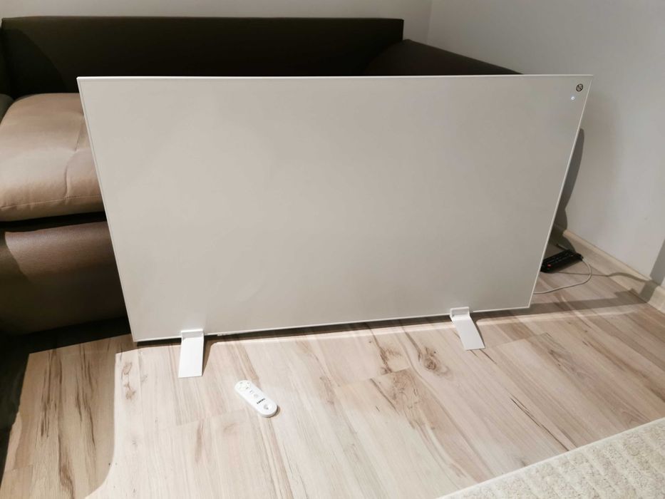 Grzejnik na podczerwień promiennik 600W WiFi Tuya energoszczędny pilot