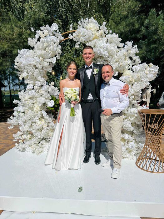 Музика на  свято, dj ді-джей, ведучий, тамада, ведущий, корпоратив.