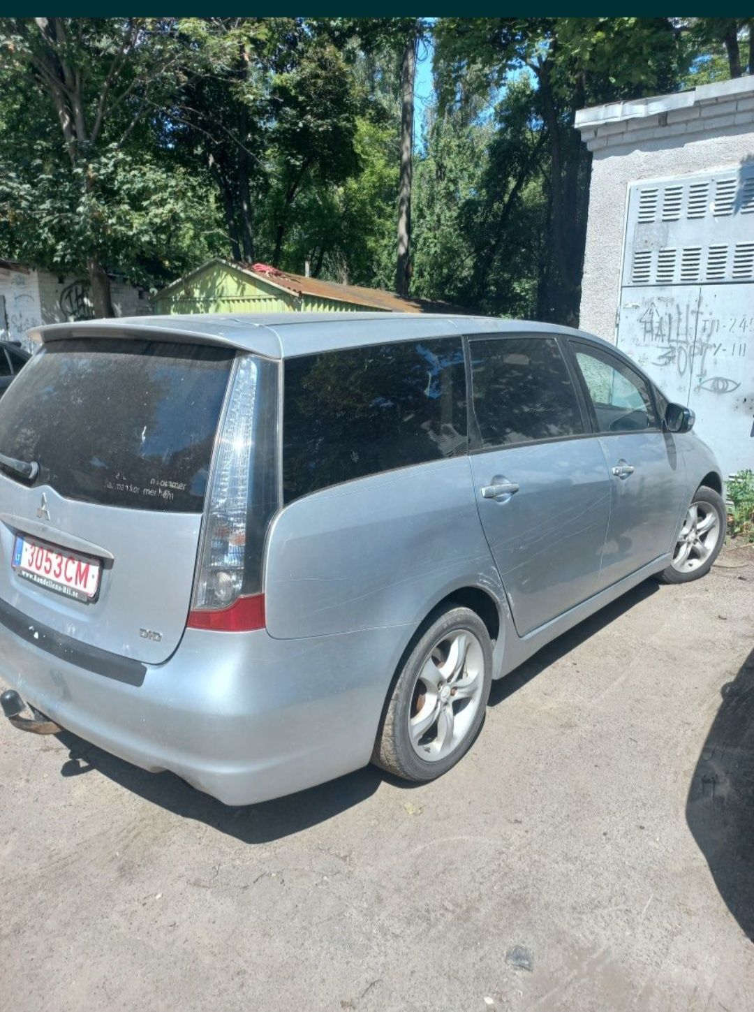 Міцубісі грандіс