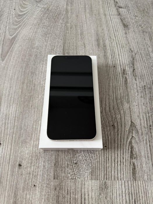 IPhone 13 biały 128GB