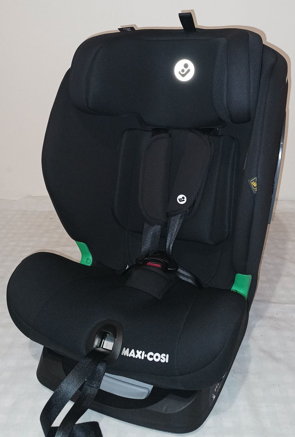 Автокрісло 9-50 Maxi Cosi Titan i-size ізофікс