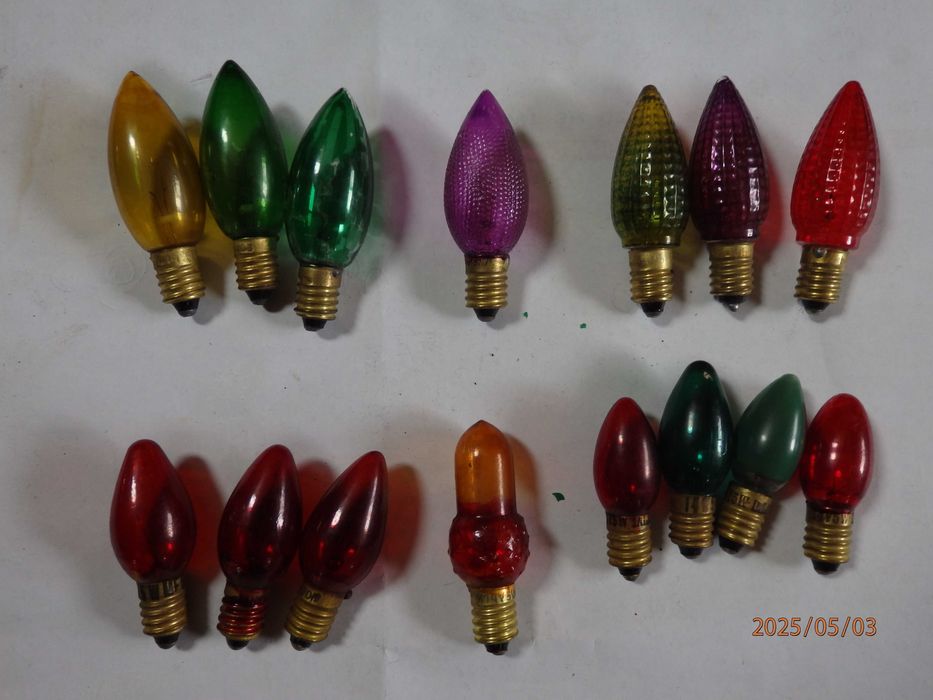 Żaróweczki choinkowe PRL 15sztuk różne wzory i kolory