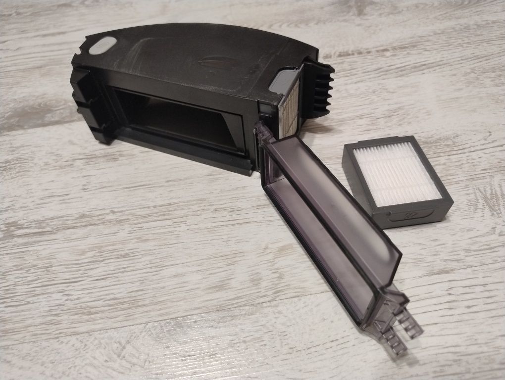 Pojemnik na śmieci + Nowy filtr Irobot Roomba i3, i5, i7, e5, j5