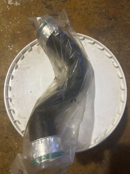 Патрубок інтеркулера нижній 11311518801