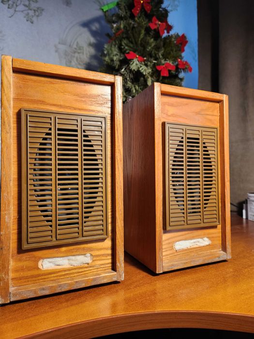 Вінтажний підсилювач Universum VT2323 радіо з колонками 5ГДШ-3