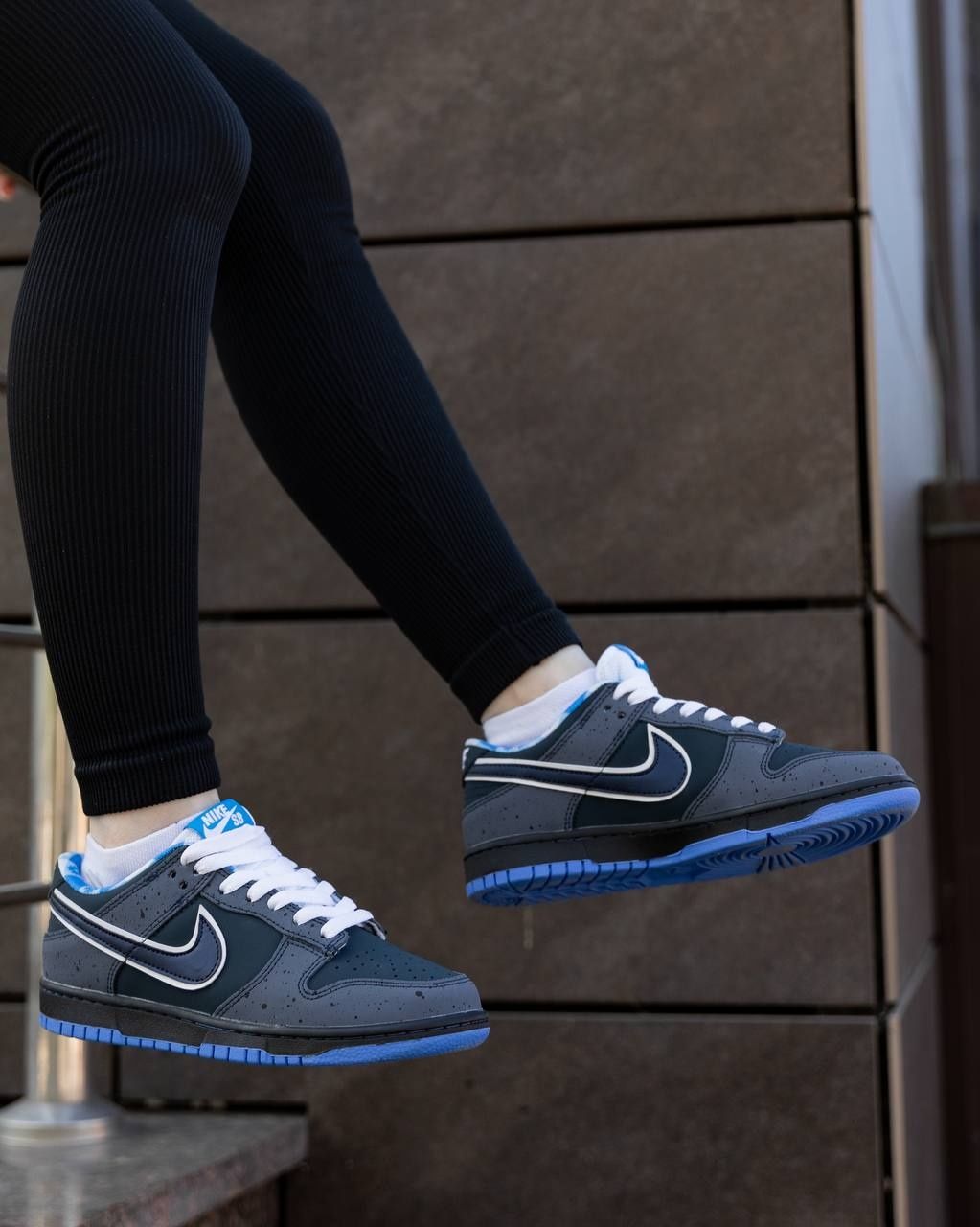 Nike sb dunk blue lobster