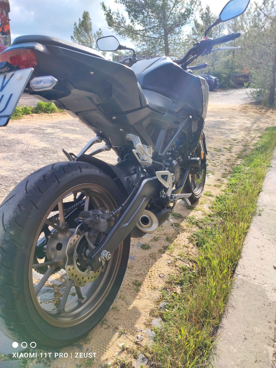 Vendo Honda CB125R 2022