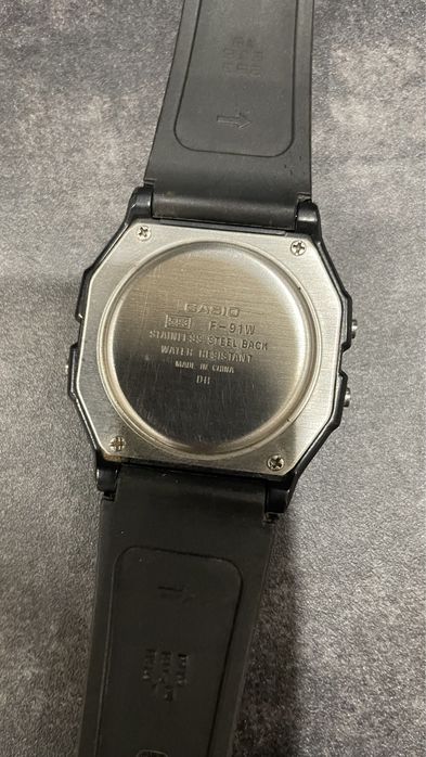 Вінтажний колекційний годинник Casio f91w