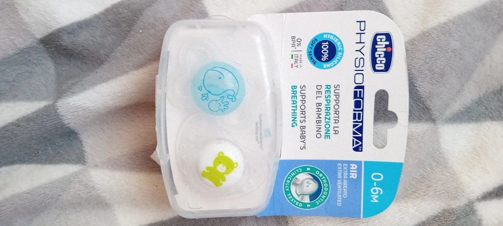 Smoczkek Chicco i Mam 0-6m