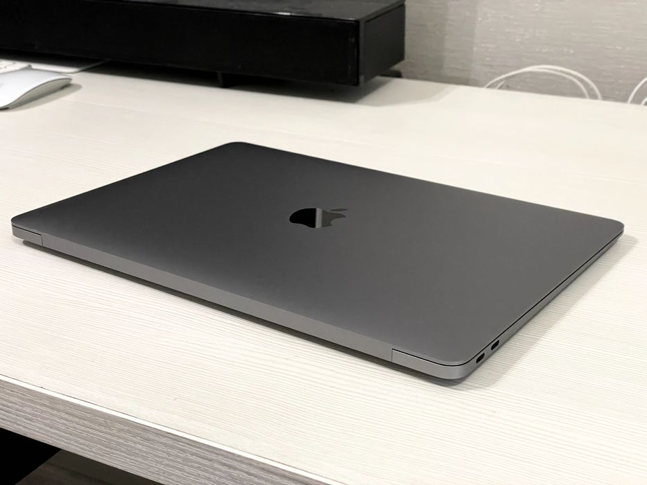 Apple Macbook Air 13 M1 (8/256gb 2020) Space Gray