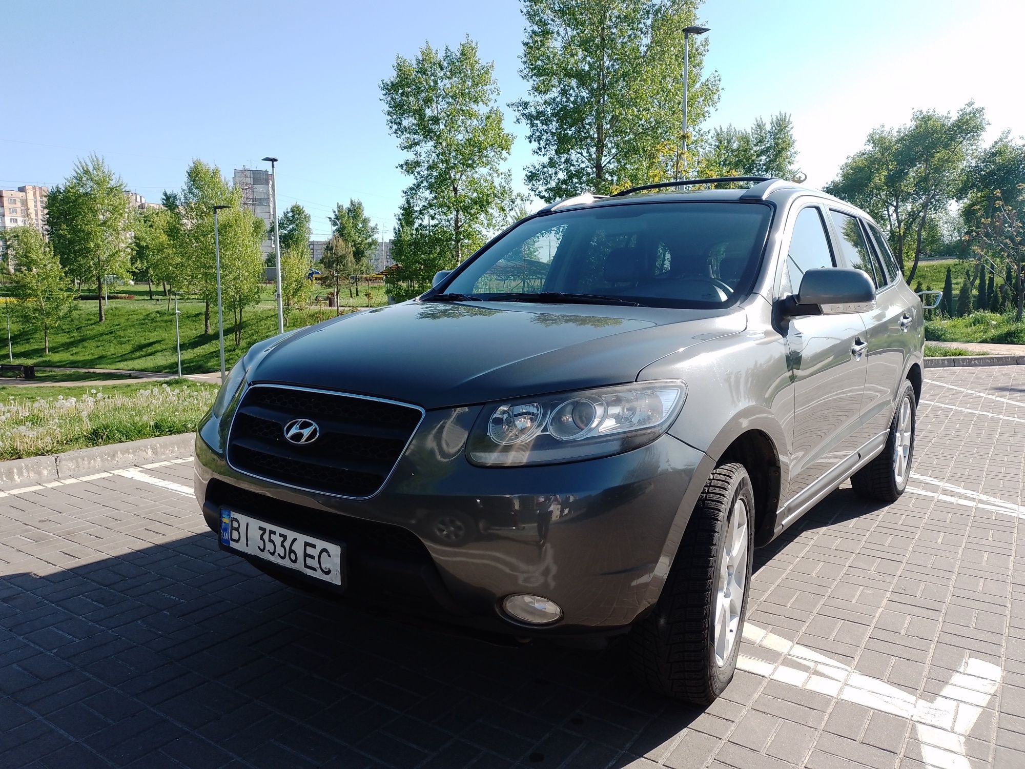 Продам авто Hyundai SANTA FE