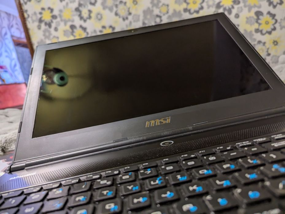 Ноутбук ігровий Msi ms-16H2