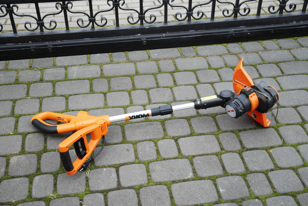 Podkaszarka elektryczna