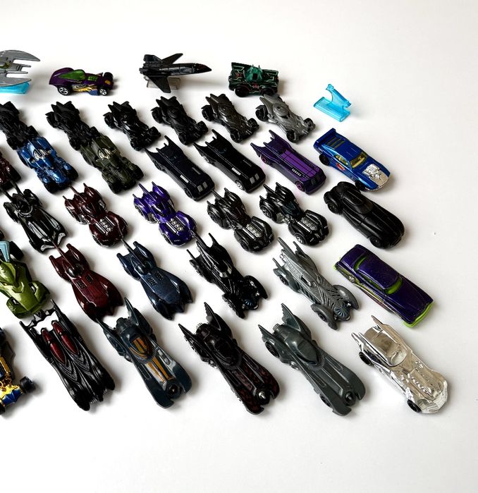 Hot Wheels Batman DC розпродаж