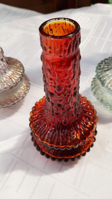 Unikatowe wazony UFO,proj.Timo Sarpaneva Iittalla.Szkło kadmowe-czerwo