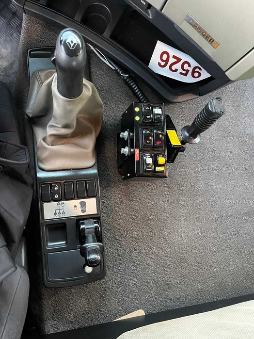 Wynajem wywrotka 8x4 * Dzierżawa RENAULT wywrotka 8x4