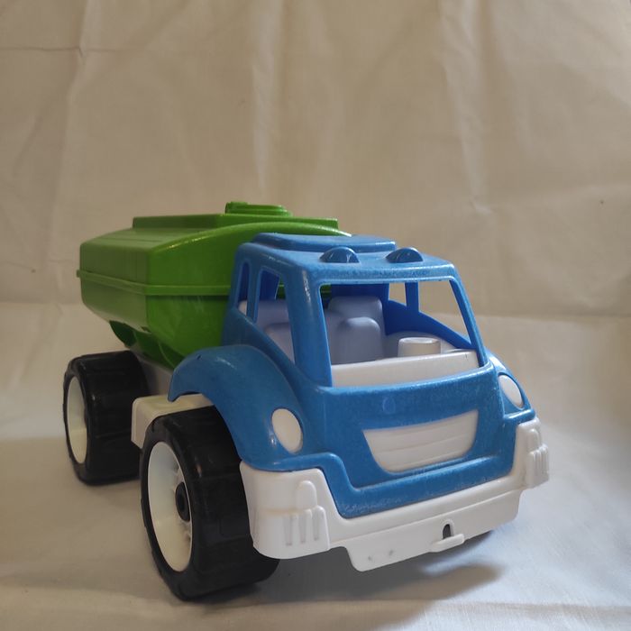 Молоковоз великий