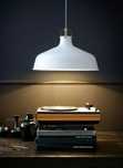 Oldschoolowa designerska metalowa biała lampa wisząca Ikea Ranarp