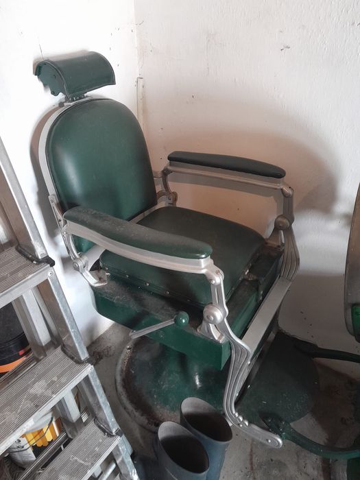 Cadeiras de barbearia antigas