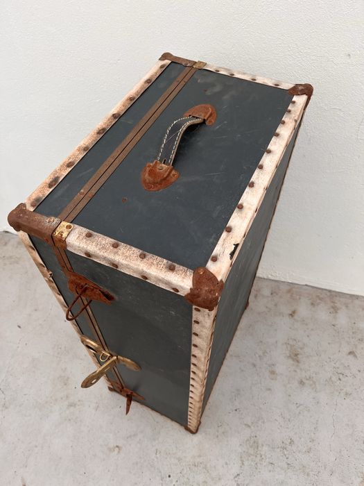 Mala de porâo antiga