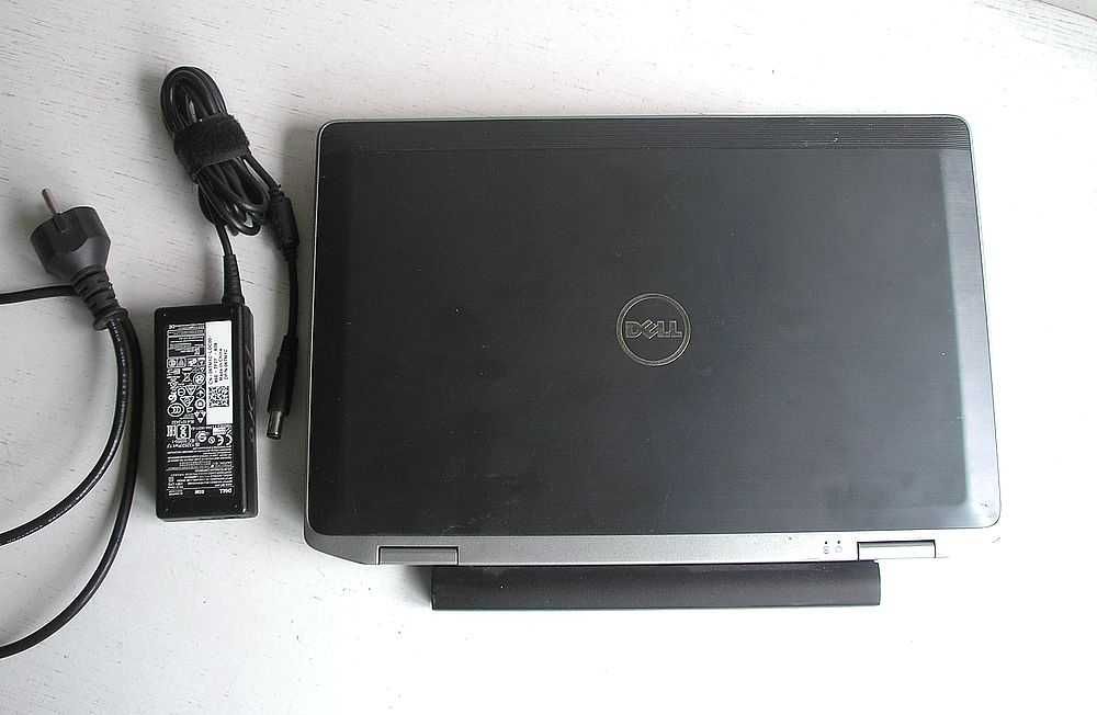 ноутбук DELL (Intel Core i5, 13,3" LED)