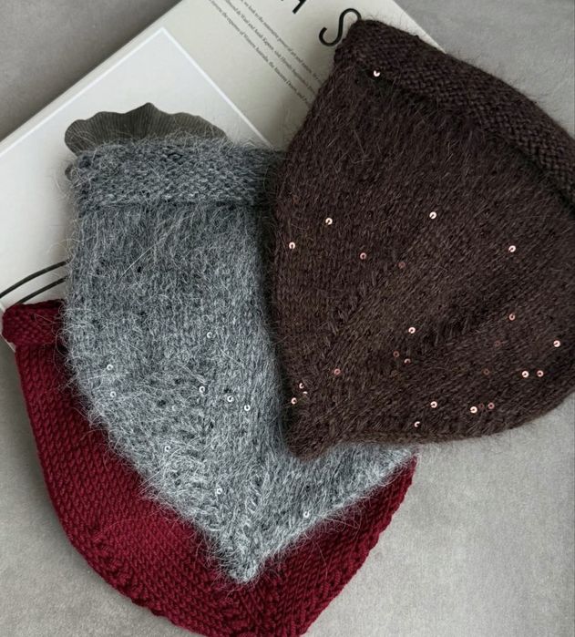 Шапка з піпкою, жолудь, біні