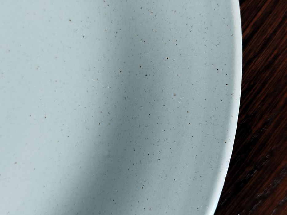 Nowe duże talerze ceramiczne o średnicy 29,5 cm