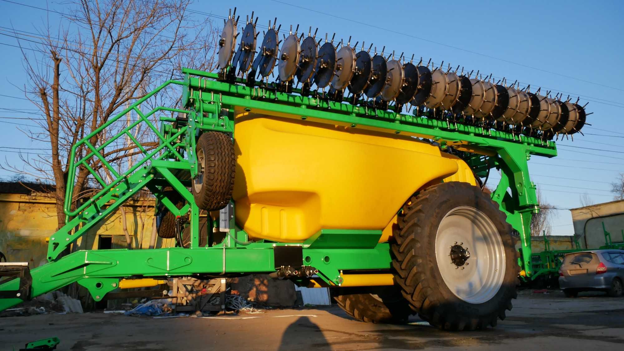 Агрегат для внесення добрив Вулкан 12П-233/7000 аплікатор Велес Агро