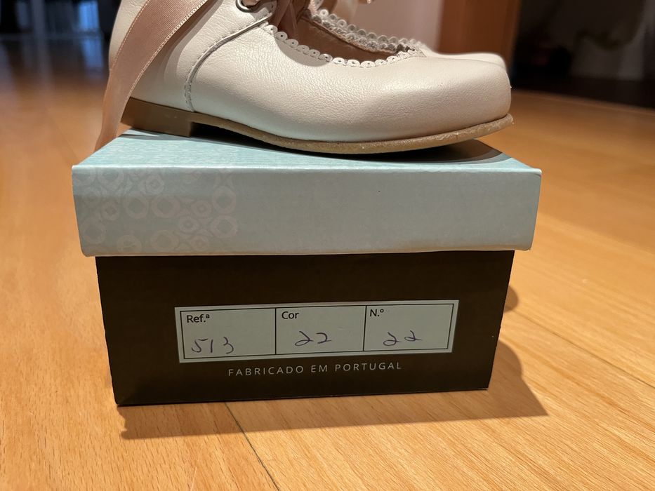 Mania do pé - sapatos criança