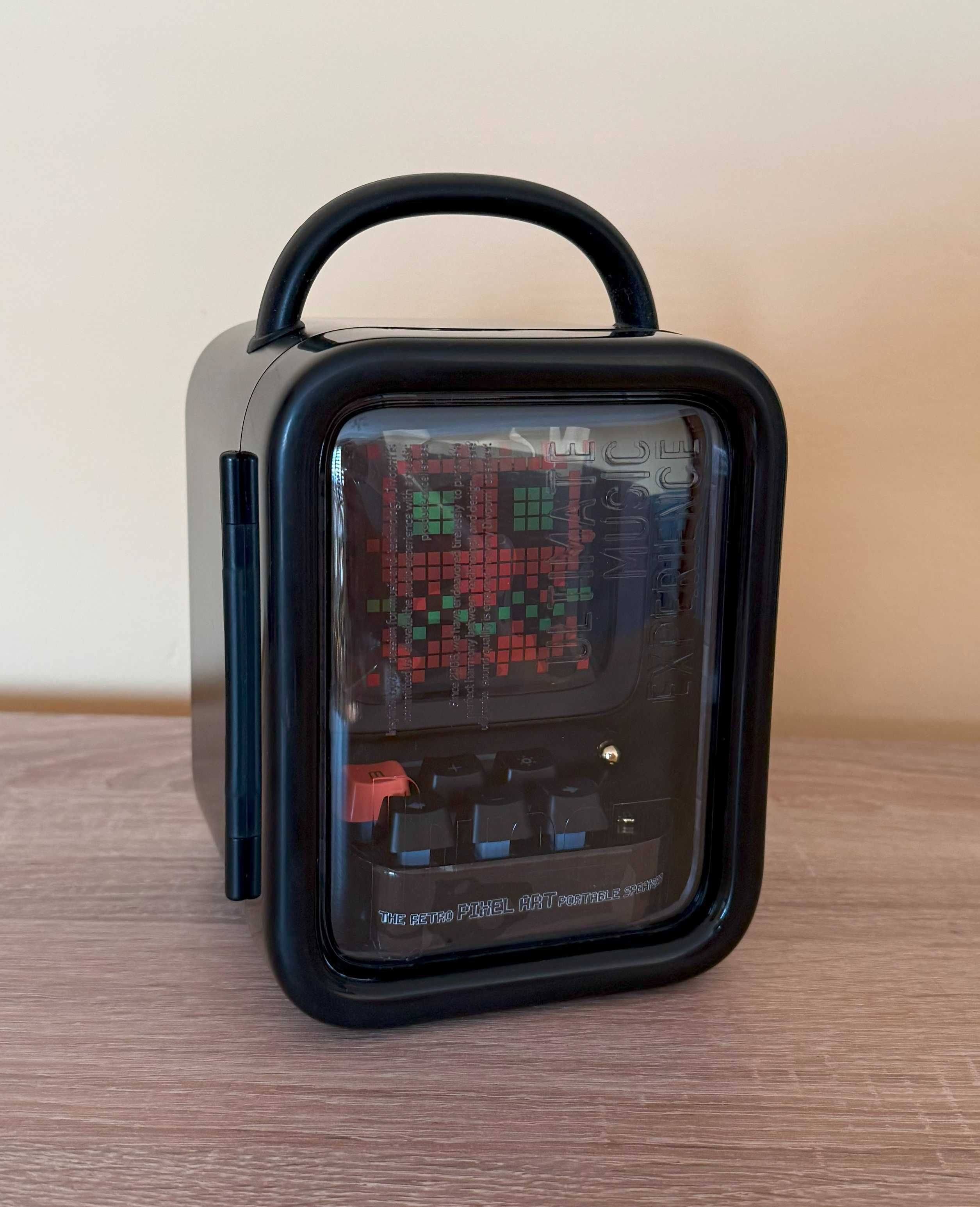 Divoom DitooPro Black (głośnik przenośny z funkcją Pixel Art) NOWY
