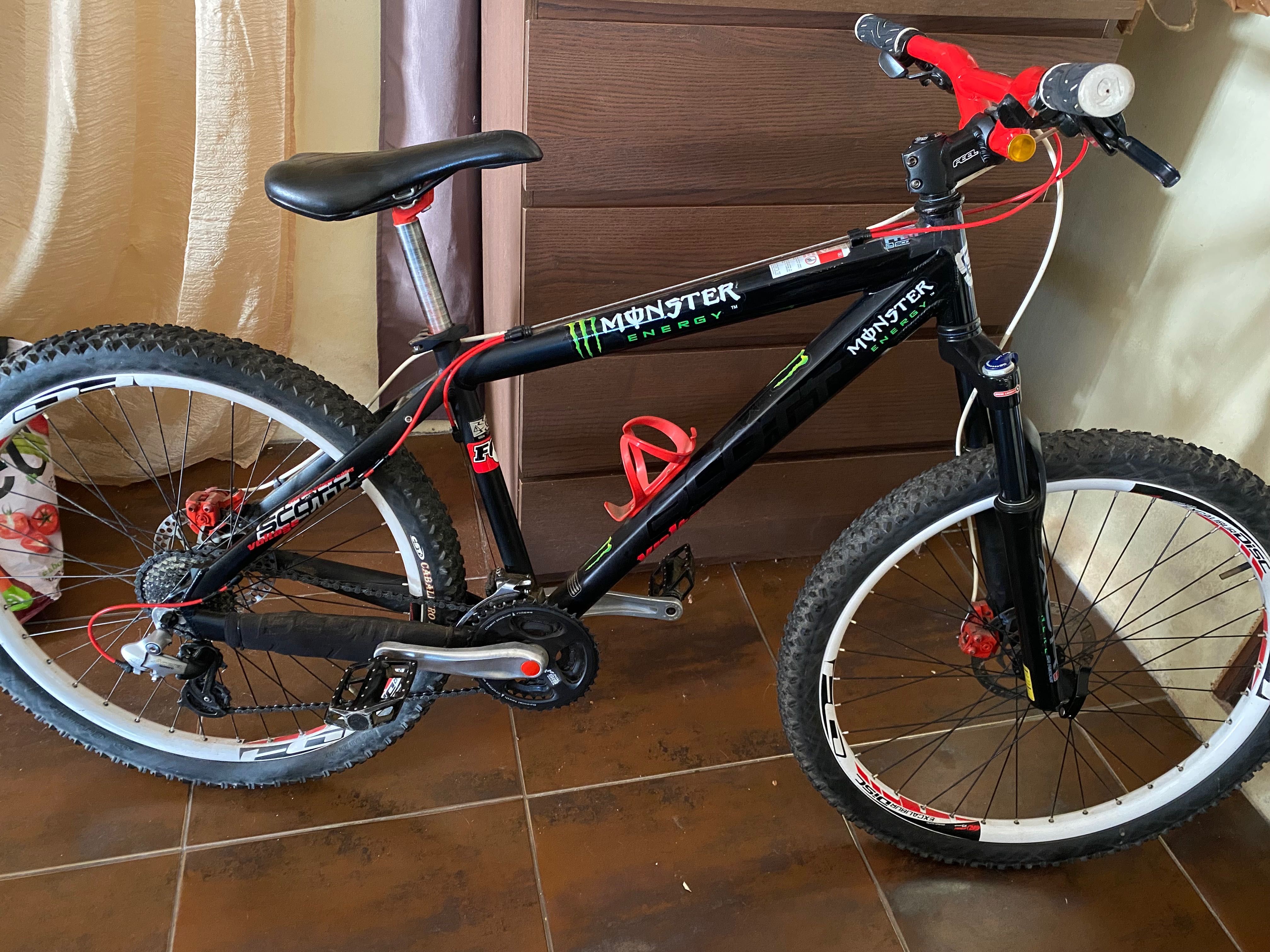 Scott voltage yz
