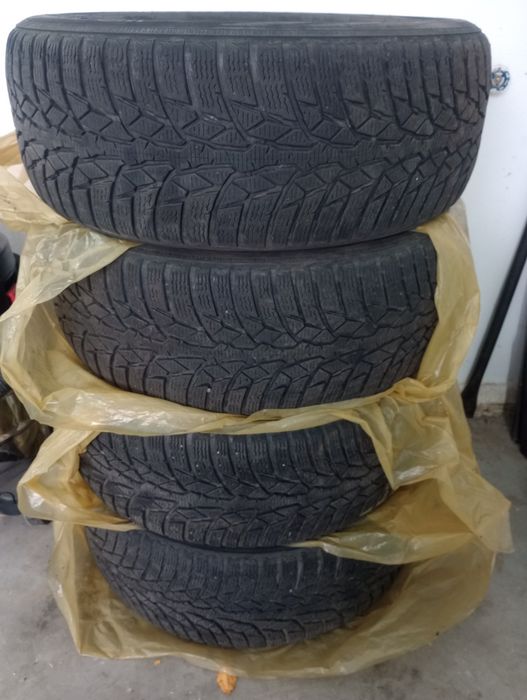 Opony zimowe Nokian komplet 4szt