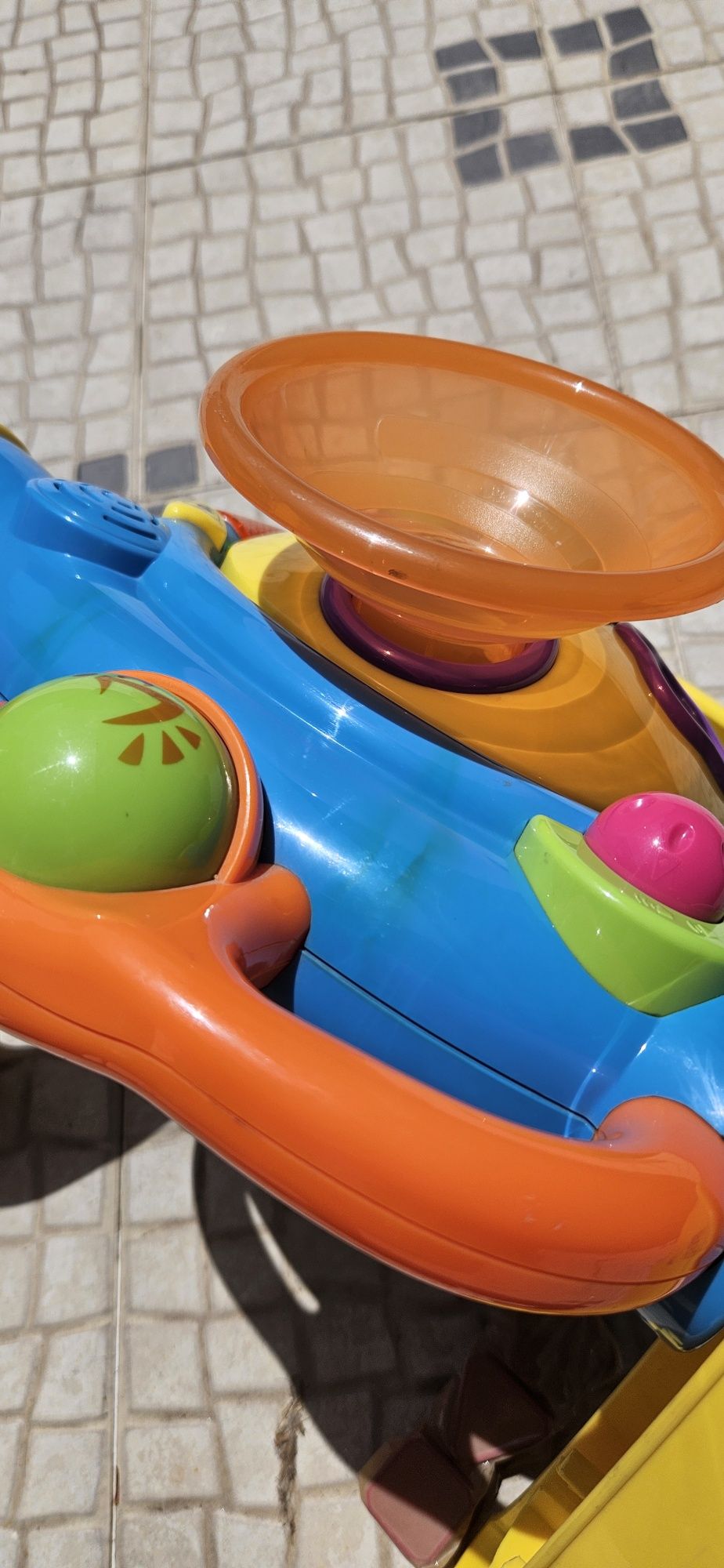 Brinquedo andarilho bebé "Toys r'Us"