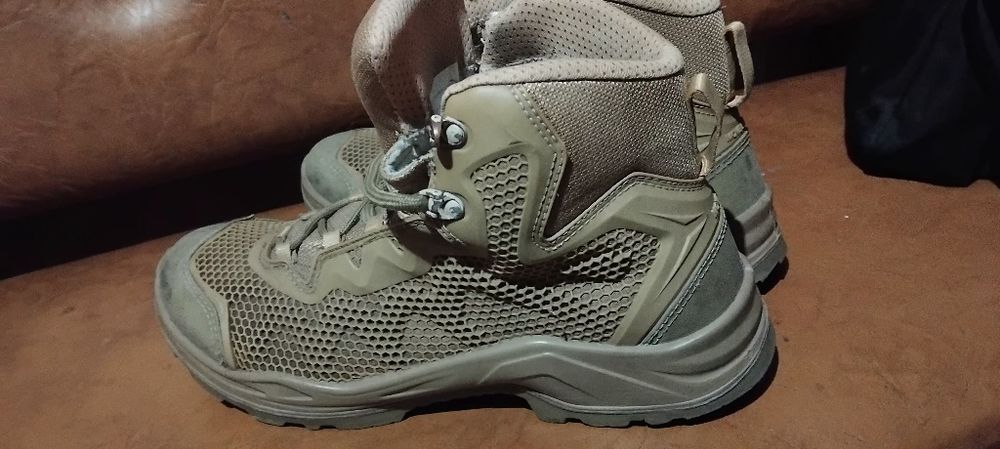 Продам не дорого Берцы Талан летние 45р.длинна Стопы 292мм